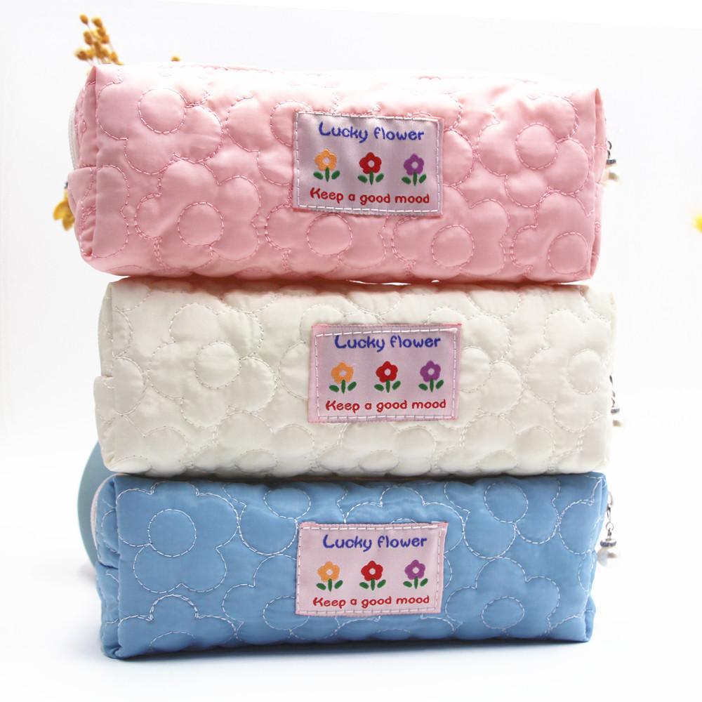 Polyester Floral Pencil Case With Zipper For Students And Office Storage