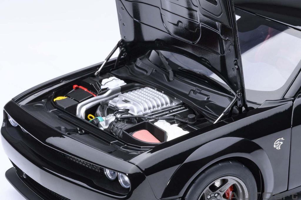 AUTOart Dodge Challenger SRT Super Stock 2023 Finished Model 71765 1/18 (Pitch Black)