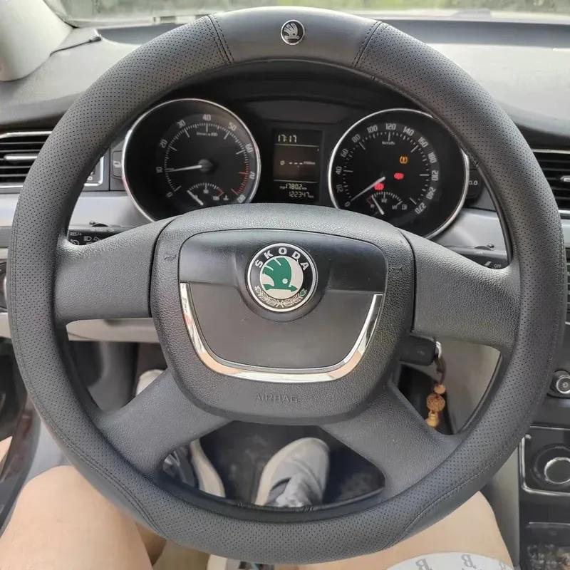 Suitable for Skoda car breathable steering wheel cover Citigo Fabia Kamiq Kodiaq VIRS Superb steering wheel cover accessories