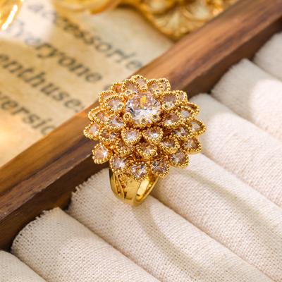 Ensemble Dame Giant Zircon Scintillant Bague Chaude Transfrontalier Tournesol Fleur Bouche Index Mode Doigt Exagéré Bijoux