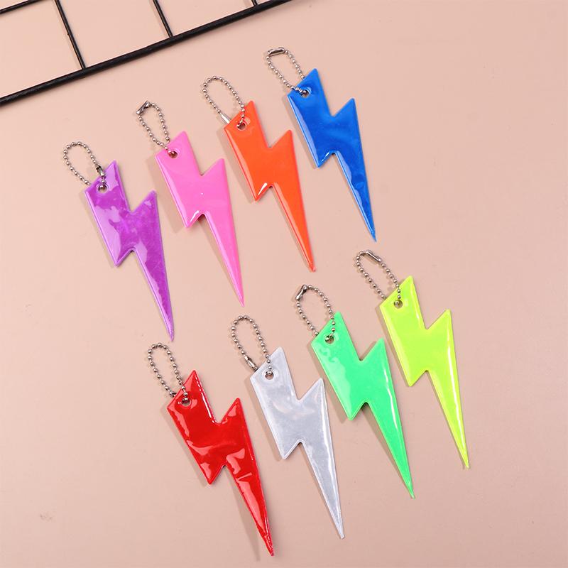 10Pcs Reflective Lightning Keychain High Brightness Reflective Night Keyring Portable Night Safety Key Chain Student Bag Pendant