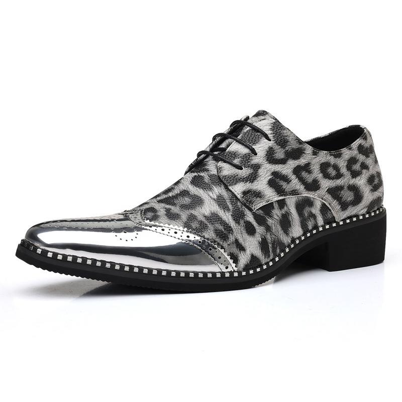 Designer Brand New Men's gold silver Pointed Lace Up Leopard Patent Leather Flats Shoes Homecoming Wedding Formal Dress Footwear