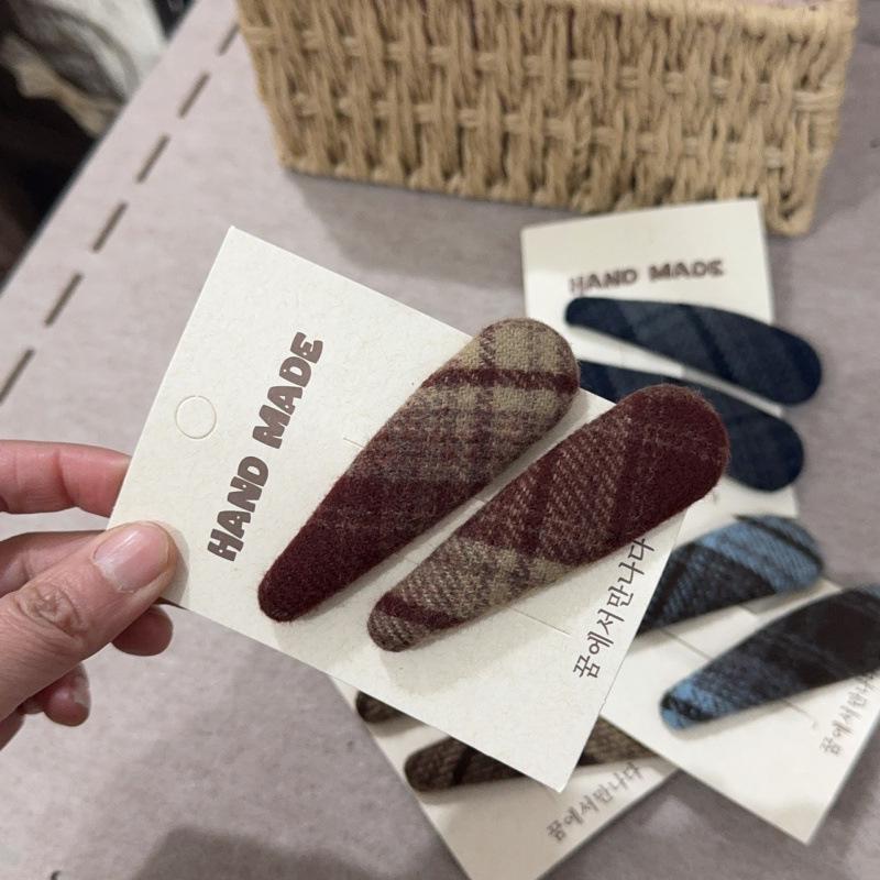 Women's Retro Plaid Wool Hair Clip - Autumn/Winter BB Style for Side or Bangs