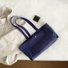 Washable Single-shoulder Bag with Large Capacity, Minimalist Style, Fashionable and Casual Tote Bag
