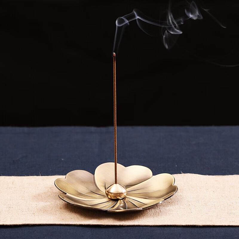 Zhitang Cherry Blossom Copper Incense Holder