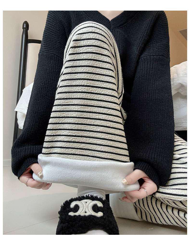 Women's Black & White Striped High-Waisted Fleece-Lined Wide-Leg Pants, Autumn/Winter, Slimming, Floor-Length.