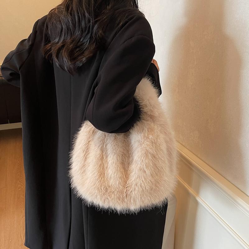 Women's Plush Handbag Solid Color Shoulder Bag