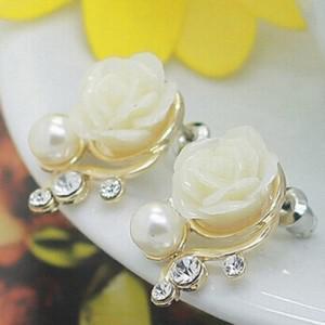 Korean Fashion Zircon Exaggerated Earrings New Style Korean Women Ol Pink Rose Imitation Pearl Crystal Earrings Wholesale