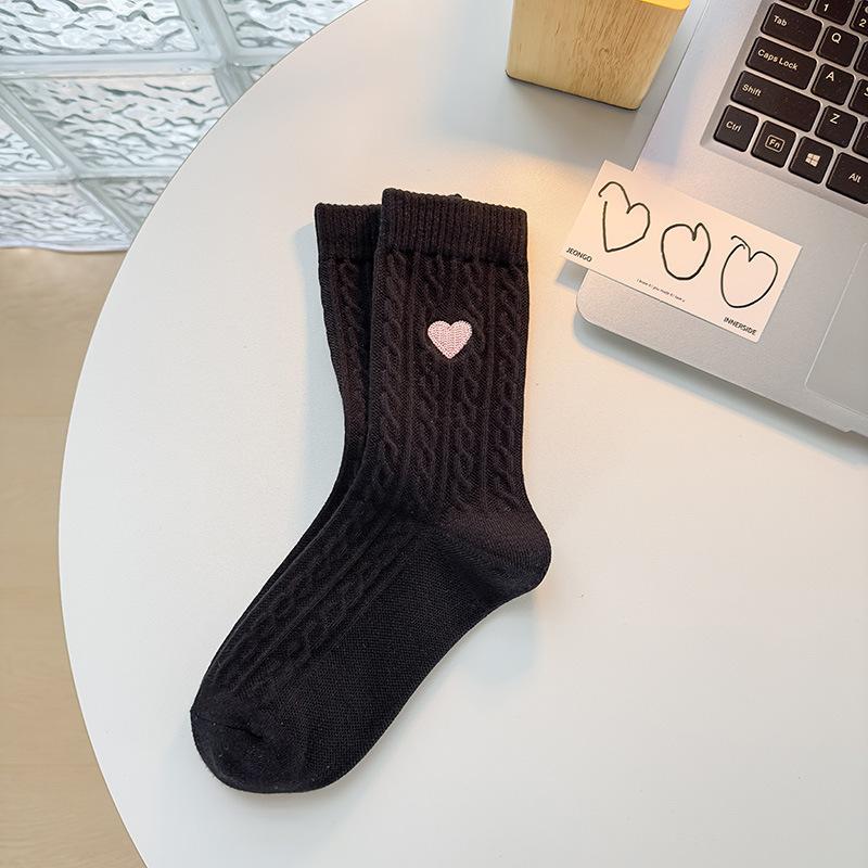 

Женские гольфы до середины икры для осени и зимы, махровые носки, длинные гольфы с вышивкой в виде сердечек, утолщенные теплые хлопковые носки для весны и осени 1 pair