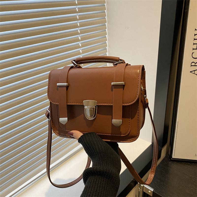 Trendy Korean Vintage Small Square Bag Stylish Minimalist Design For Autumn Fashion