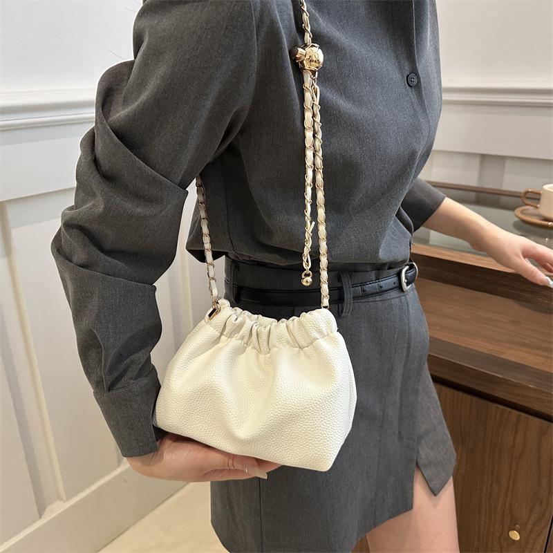 Women Chain Shoulder Bag Girly  Pu Crossbody Tote Bag Commuter Bucket Bag Casual Pleated Hobo Bag Satchel Sling Bag Gifts