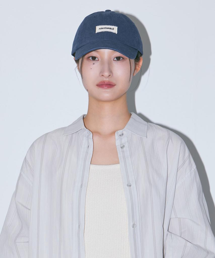 Haebeueoweil Haveawhale Label Cap (Na)