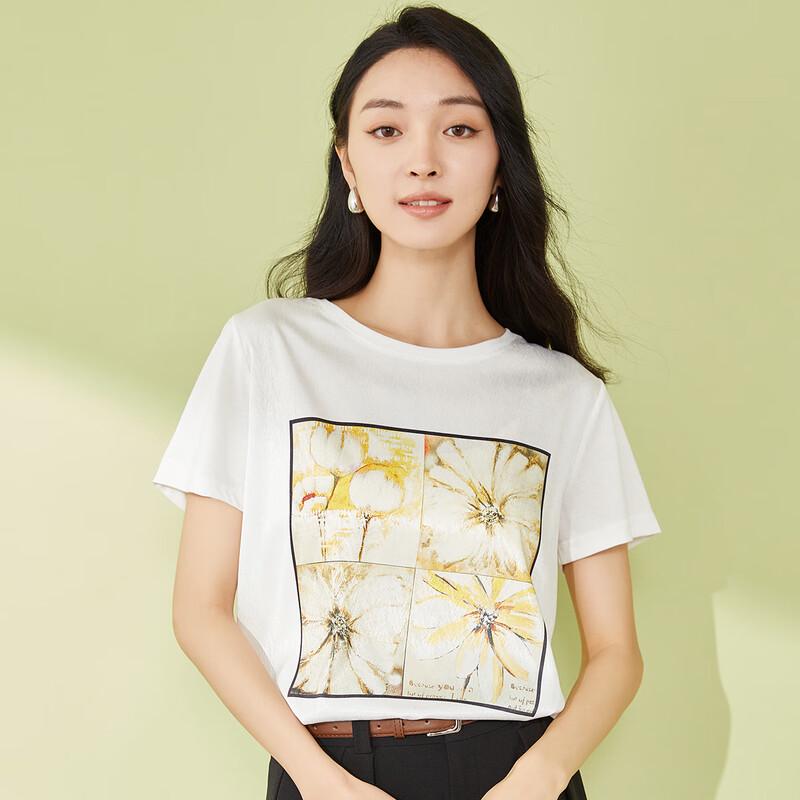 Tatu Women's Embossed Floral Print T-Shirt