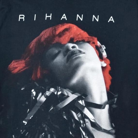 

Rihanna Loud Tour Vintage T-Shirt Black Cotton All size S-5XL Unisex T-Shirt XL