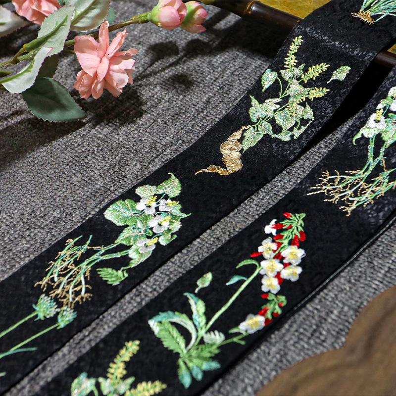 Left/Right Chinese Style Embroidered Lace Trim Fabric Collar Decoration for Hanfu Ancient Costume Skirt DIY Sewing Accessories