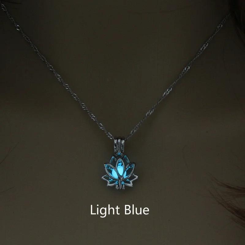 Luminous Stone Lotus Pendant Necklace, Women'S Simple And Fashionable Accessory, Popular Lotus Necklace