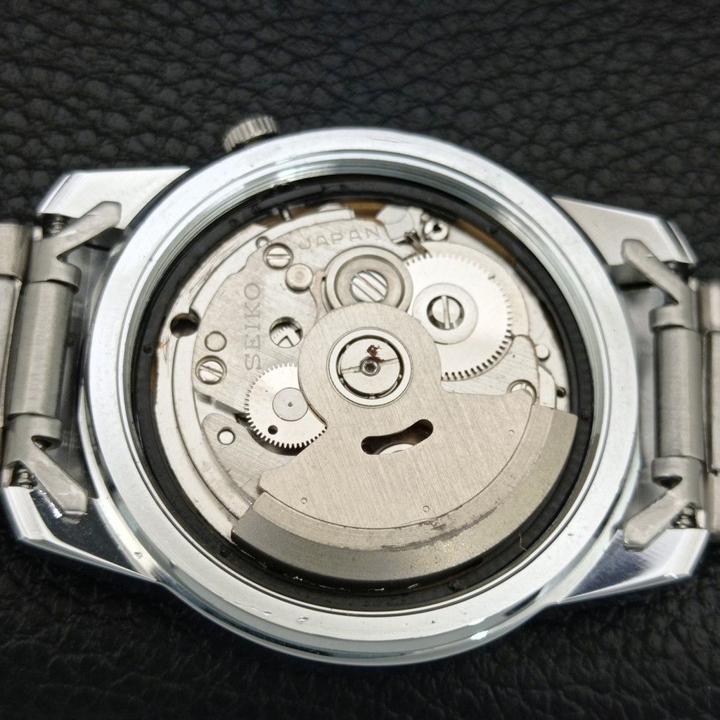 Seiko 5 AUTOMATIC 7009A VINTAGE REFURBISHED JAPAN MENS RED DIAL WATCH A445915-1