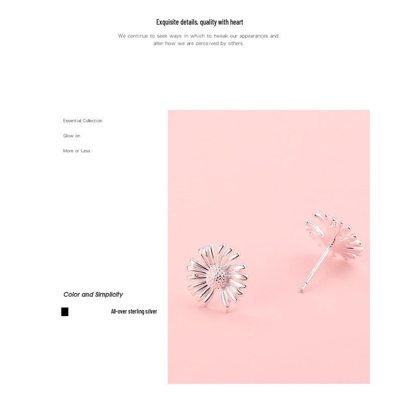 2025 New Style S925 Sterling Silver Daisy Stud Earrings for Women – Simple, Versatile, and Elegant Ear Piercing.