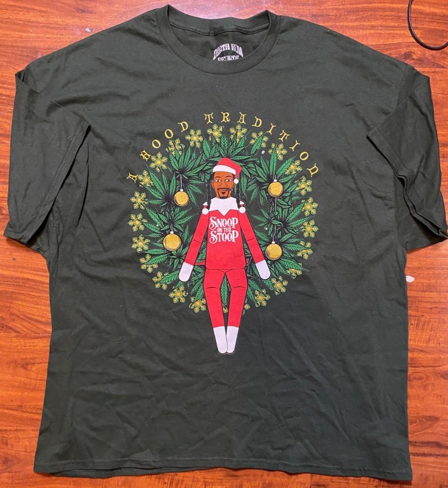 

SNOOP on the STOOP Death Row Records A Hood Tradition Green Tee SZ 3XL-NWOT Unisex T-Shirt XL