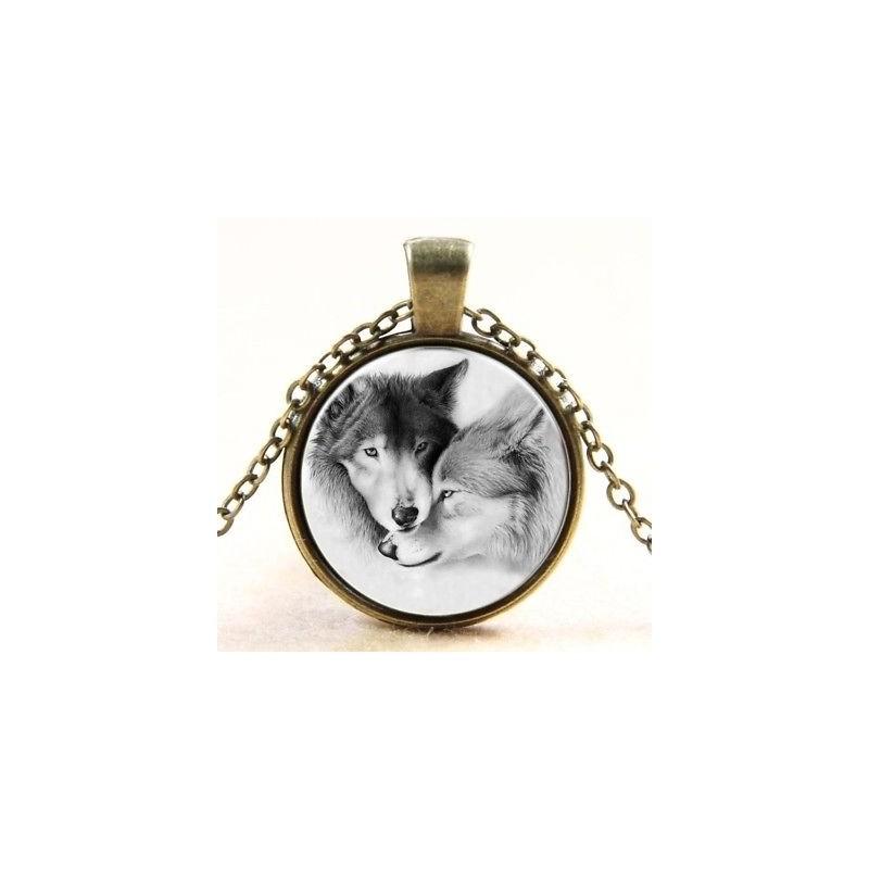 Women Jewelry Double Wolf Glass Pendant Necklace With Vintage Crystals And Elegant Chain