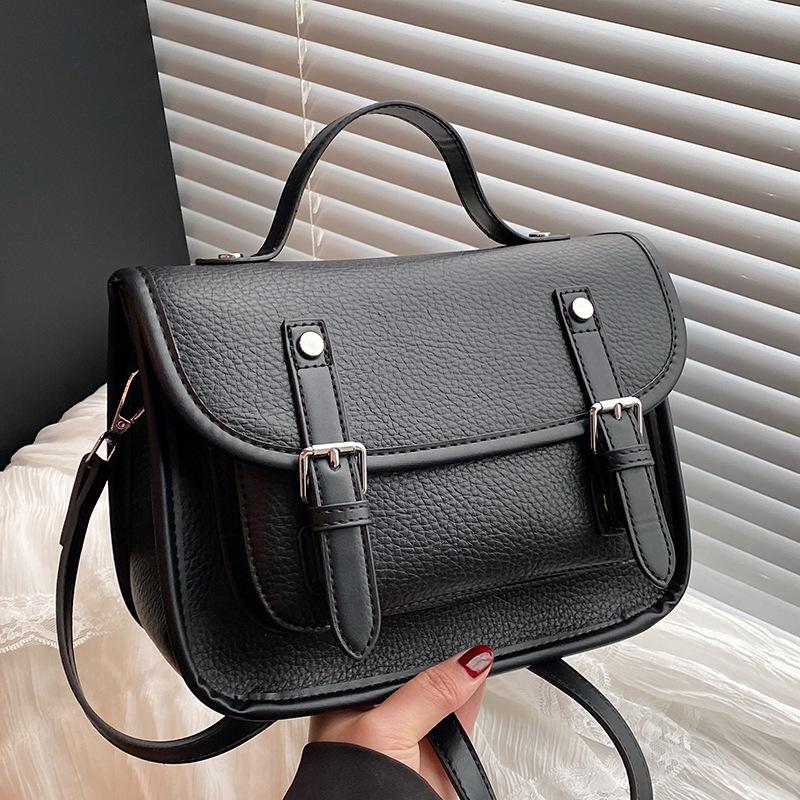 Popular Retro Versatile High-end Mail Carrier Bag Women's Leisure To Work Commuting Niche Design Messenger Bag Bag