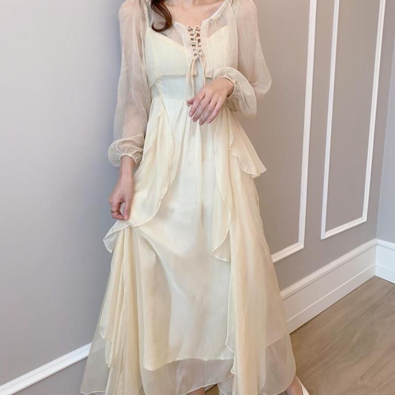 

Весенне-летнее элегантное летящее платье миди с длинным рукавом и подчеркивающей талию посадкой для женщин L