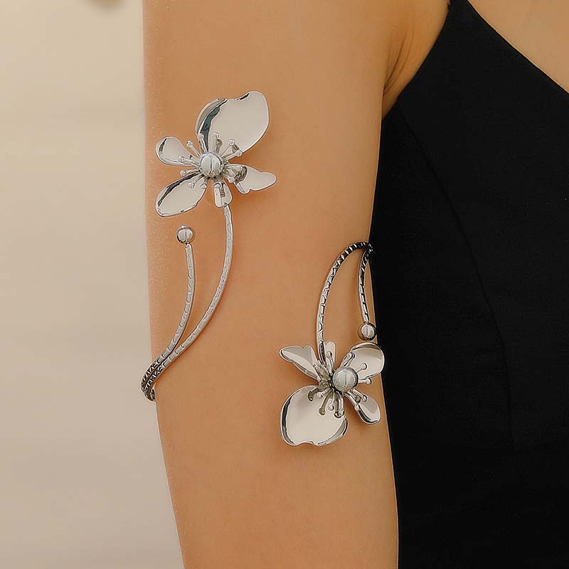 2026 New Trendy Elegant Red Flower Cuff Bracelet for Women Personality Adjustable Arm Bracelets Party Charm Jewelry Accessories