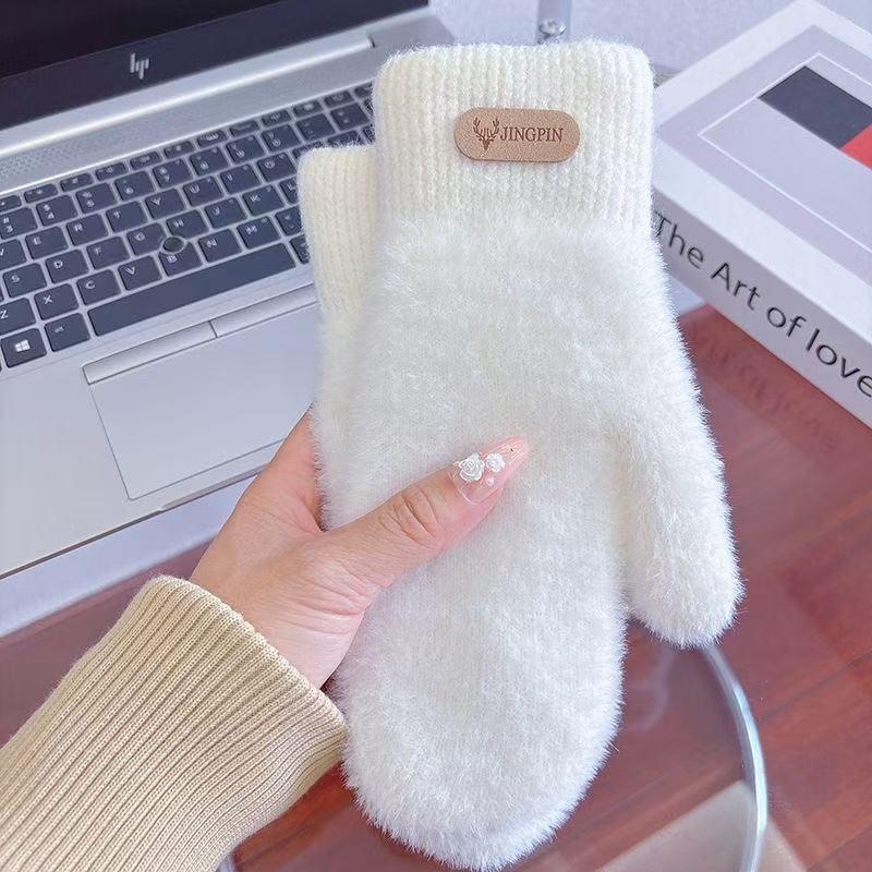 Women's Plush Fleece-Lined Cycling Gloves - Warm, Windproof, and Cute for Autumn and Winter