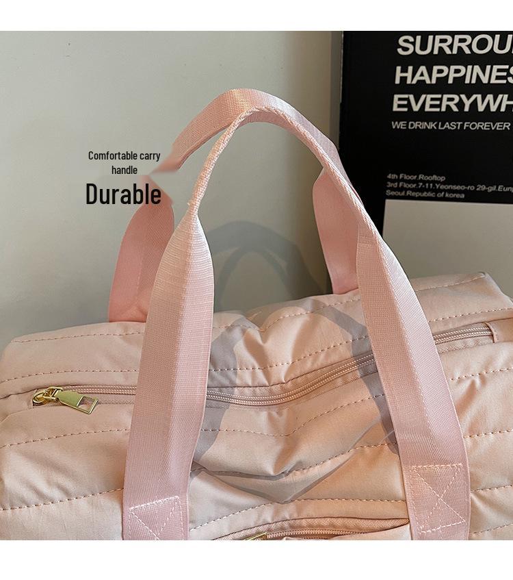 Large-Capacity Quilted Plaid Travel Bag for Outings and Sports