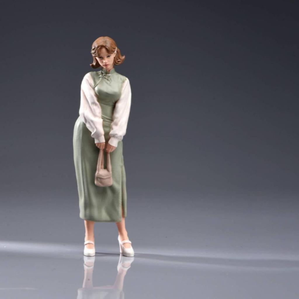 Woman Figurine Hand-Painted Miniature People Figurines Collectible Resin Figure