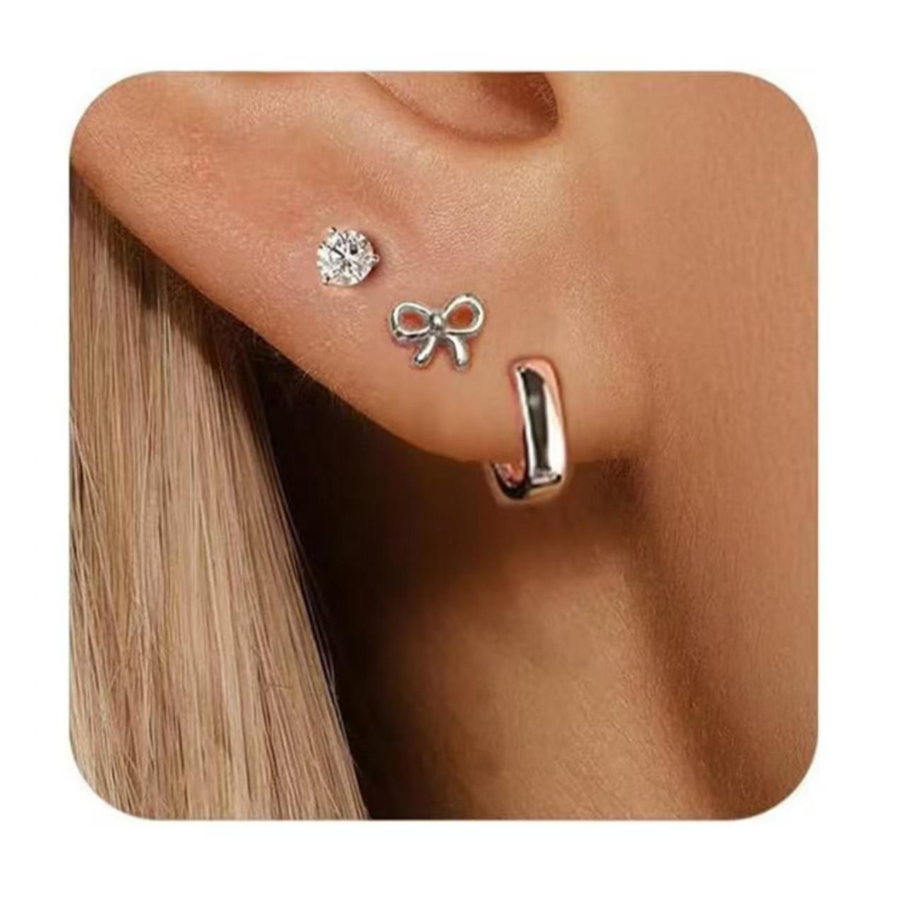 

Chic Bow & Square Stud Earrings: Women s Fashion 3-Piece Set
