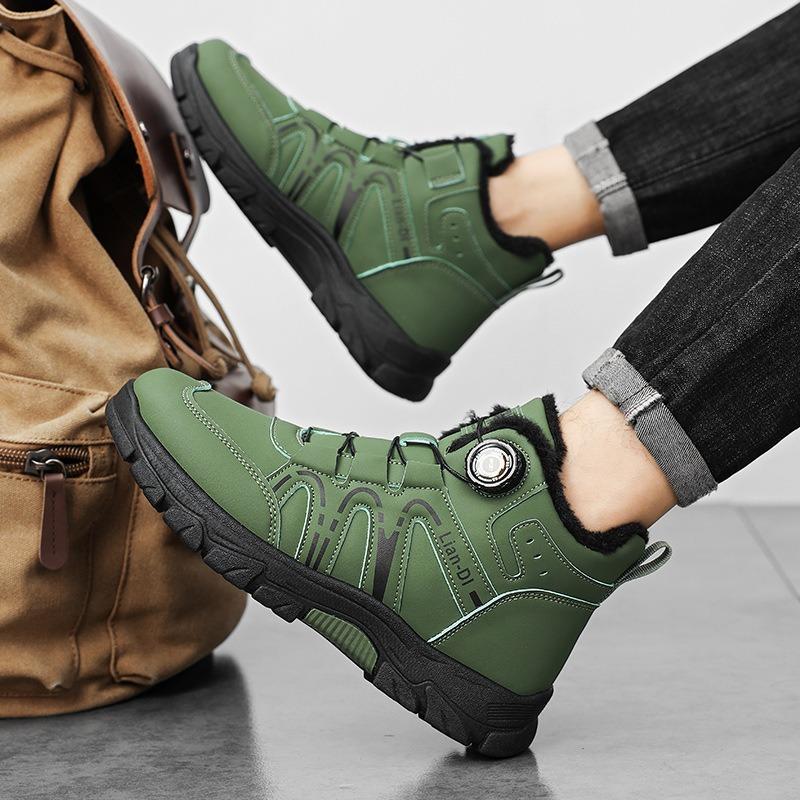 Herren Winter Fleece-gefütterte High-Top Baumwollschuhe Drehschnalle Trendiger Britischer Stil Martin Stiefel.
