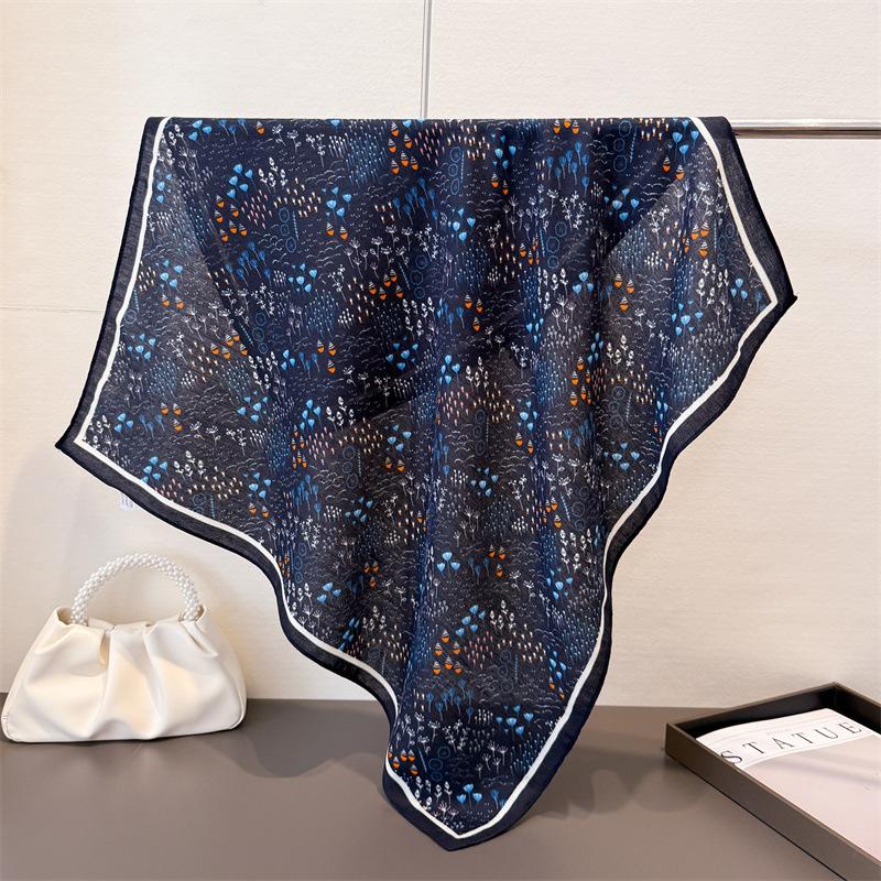 Trendy Print Square Scarf For Women Cotton Velvet Neck Scarf Shawl Warp Elegant Neckerchief Bandanas Ladies Hijab