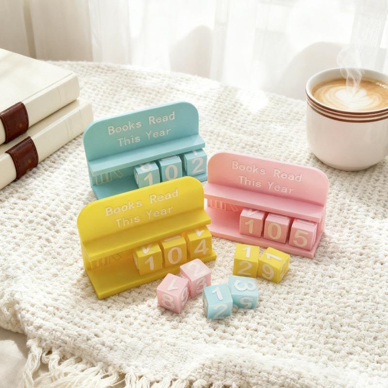1pcs Books Read This Year Counting Ornament Home Office Desk Decor Book Reading Tracker Desktop Decoration