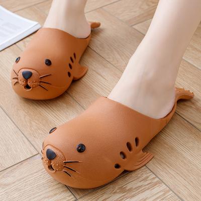 Fashion PVC Slippers Fashion Parent-child Seal Baotou Male Cartoon Girl Sandals Couple Bathroom Can Wear Shoes Outside Casual 2024