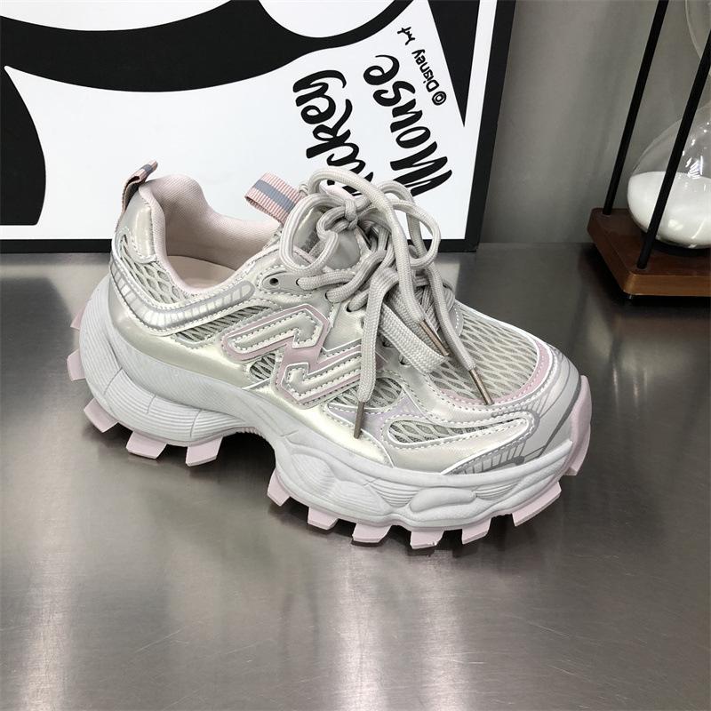 

Korean version of high-value thick-soled dad shoes 2025 new summer breathable casual sports net shoes thin height-enhancing women s shoes 40
