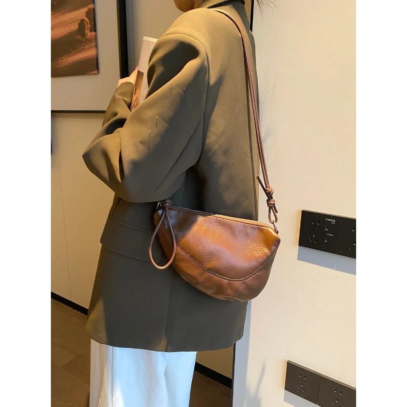 Vintage Croissant Bag for Girls Top-Grain Cowhide Versatile Crossbody, Ladies' Trendy Everyday Carry with Multiple Pockets