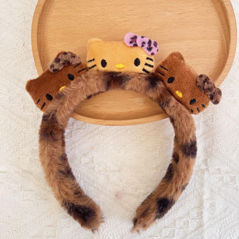 Cartoon Plush Headband: Cute Hair Accessory for Women & Kids, Perfect for Face Washing