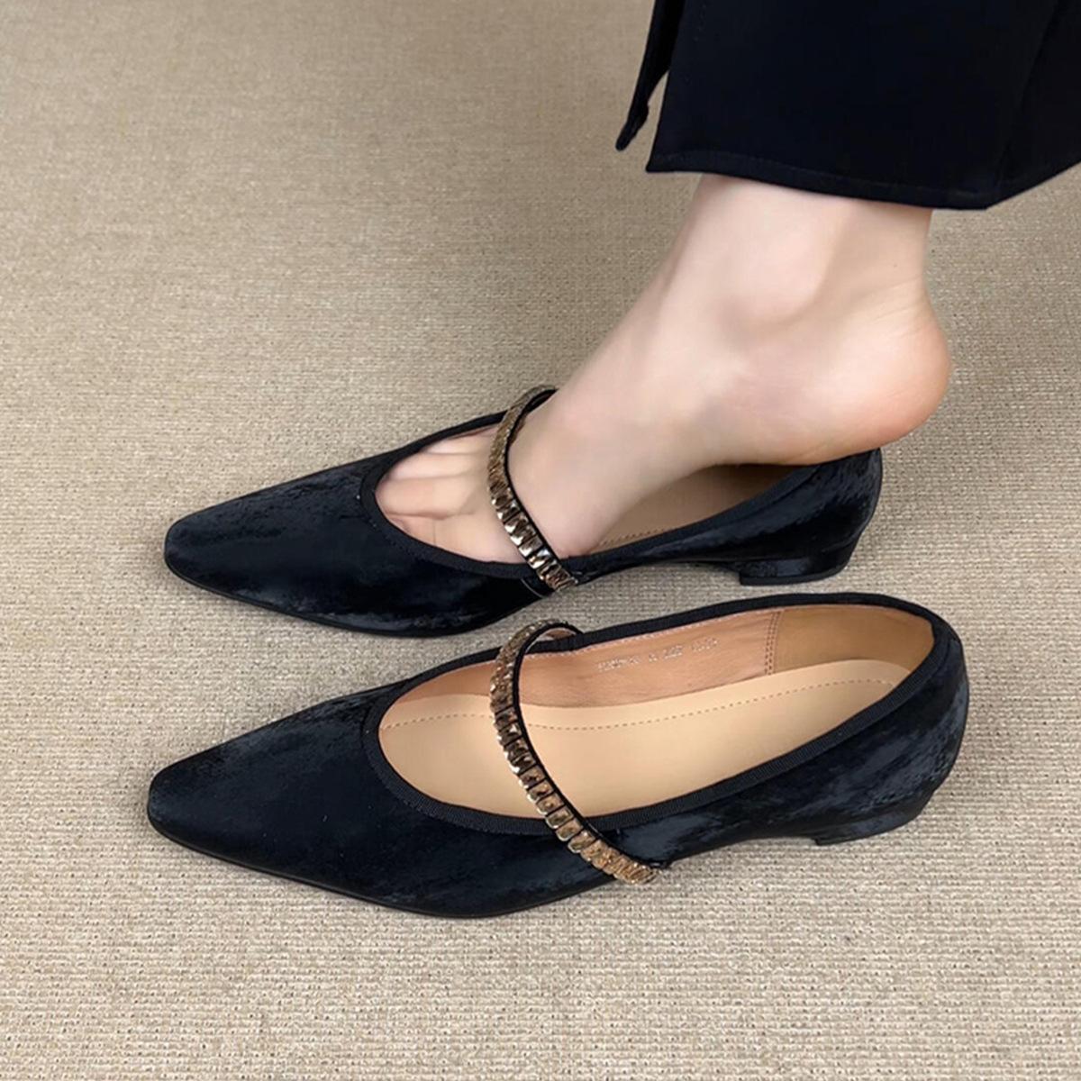 

Туфли Мэри Джейн женские новые китайские туфли на плоской подошве с неглубоким острым носком и стразами 39