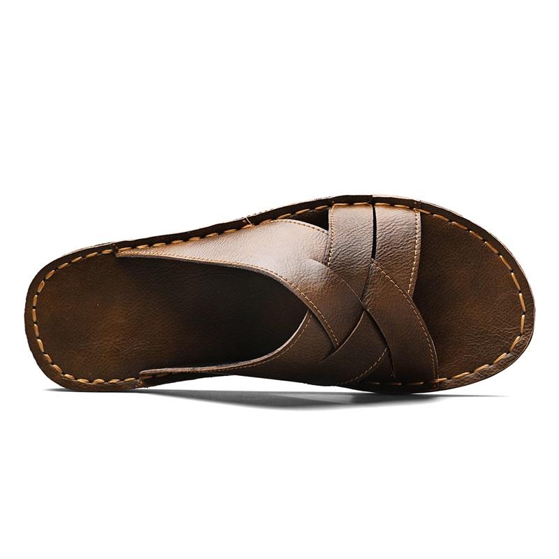 Summer Handmade Leather Slippers for Men Comfortable Beach Walking Shoes Slip On Light Male Flats Slippers Outdoor Half Drag
