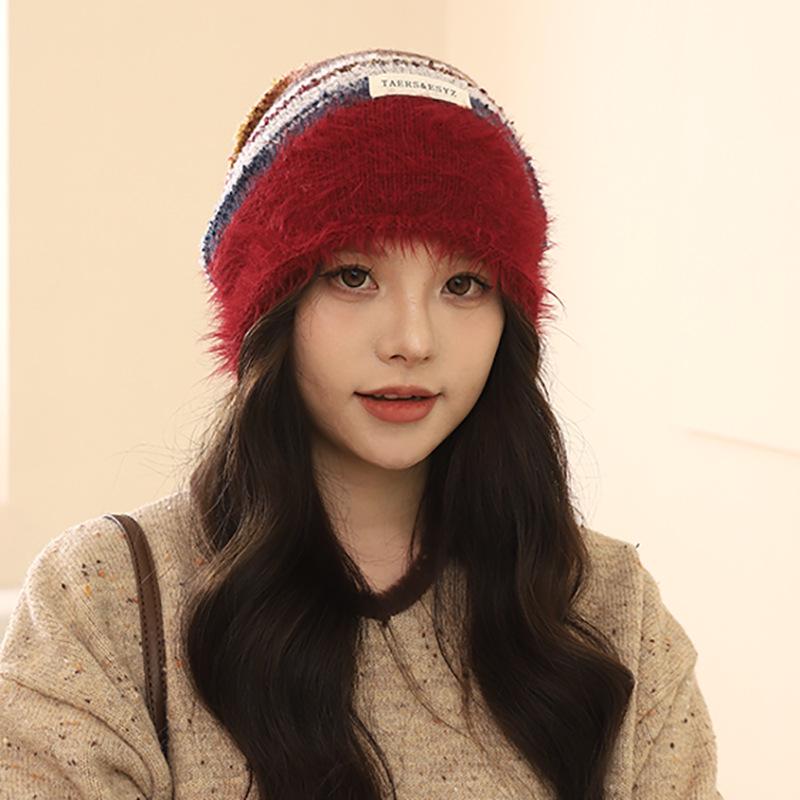 

Color Block Slouchy Beanie for Women - Cozy Autumn/Winter Warmth, Large Fit, Small Face Look, Plush Postpartum Hat One Size