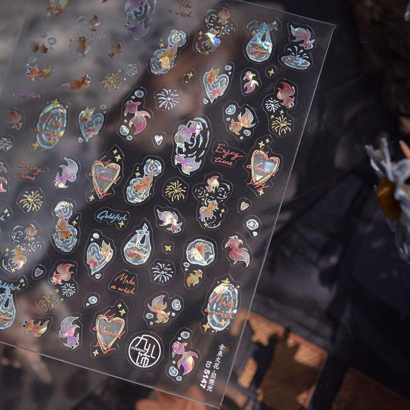 

Золотая рыбка Искры Наклейка для ногтей Рельеф Новинка 3D3D 5D Интернет-знаменитость Инс Национальный стиль Кои Наклейка для ногтей Украшение Goldfish Spark 5147((Shell light))