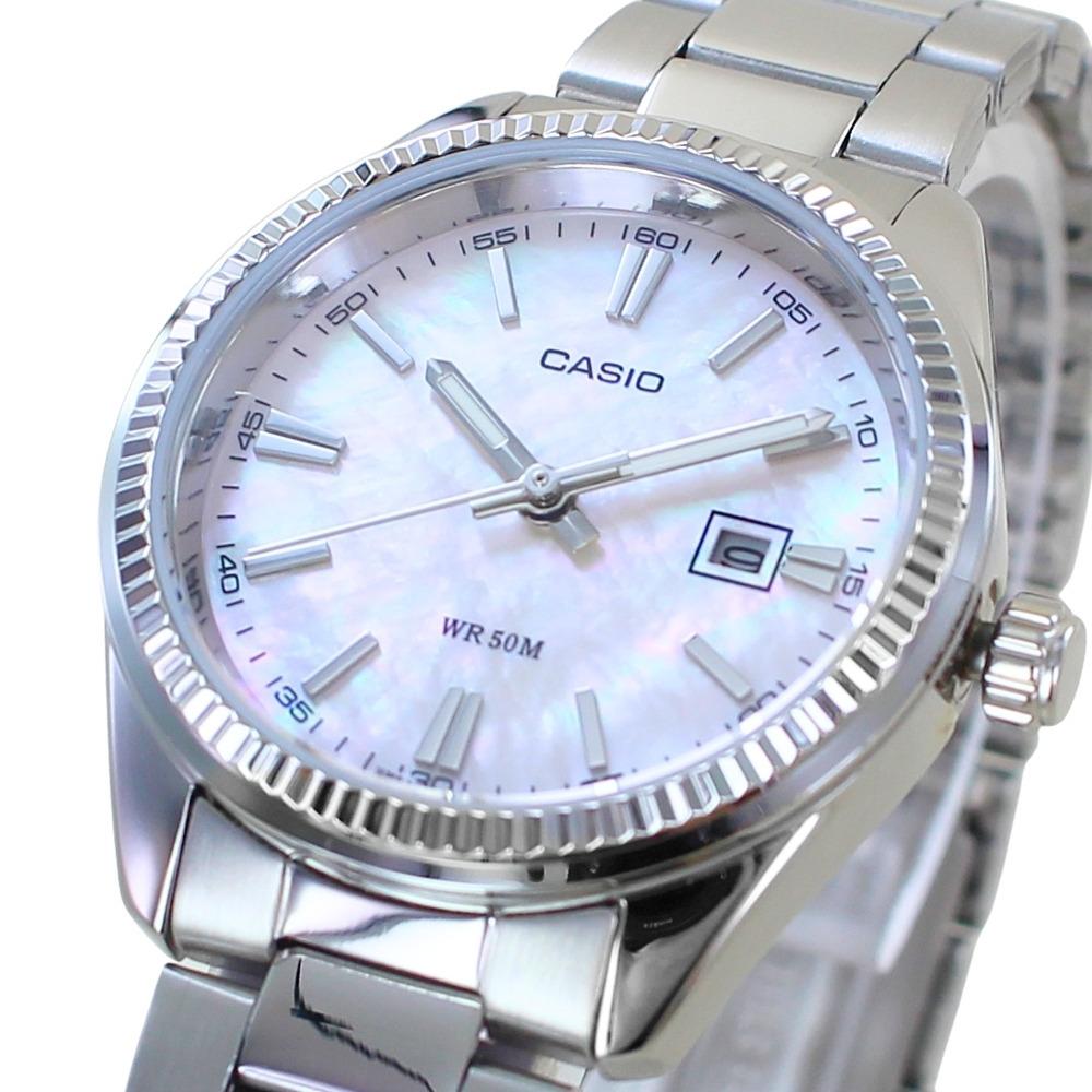 CASIO white date 50m water overseas no or entrance women's watch, shell, silver, analog, calendar, resistant, model, box. age