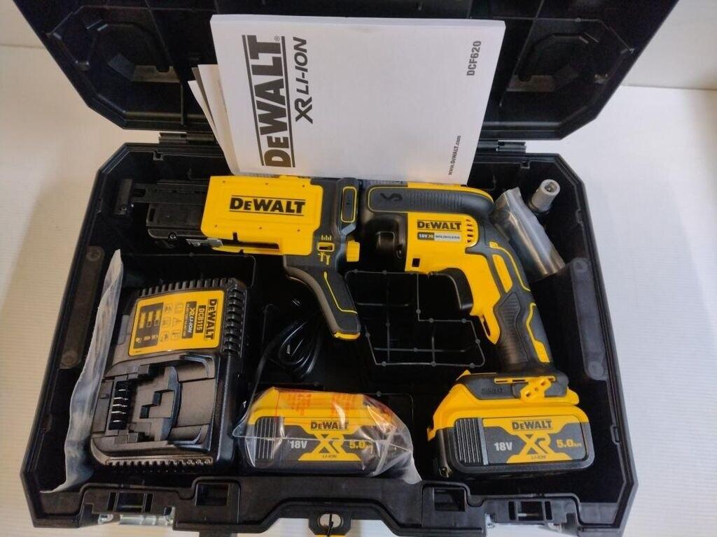 Магазинный шуруповёрт DeWalt DCF620DCF620P2K-QW