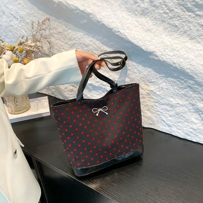 Leisure Large Capacity Bag for Women  New Trendy Wave Point Shoulder Bag, Fashionable Commuting Versatile Handheld Tote Bag