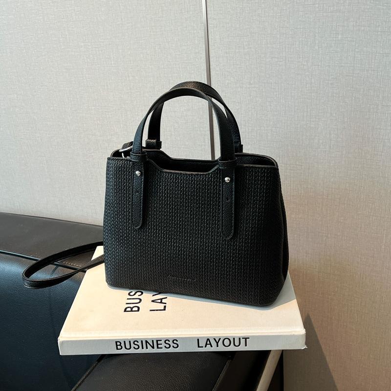 Hand carry high-end fashion bucket bag new trend casual shoulder bag versatile messenger bag
