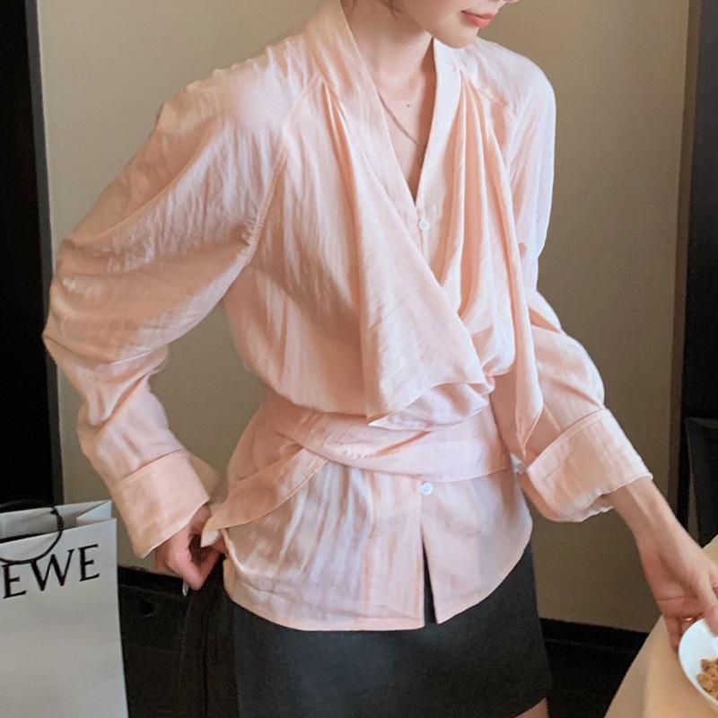 

2025 Early Autumn Fashion: Women s V-Neck Pleated Long-Sleeve Shirt Medium