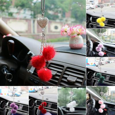 Pandantiv pentru mașină cu design strălucitor cu strasuri cu bile de pluș vii