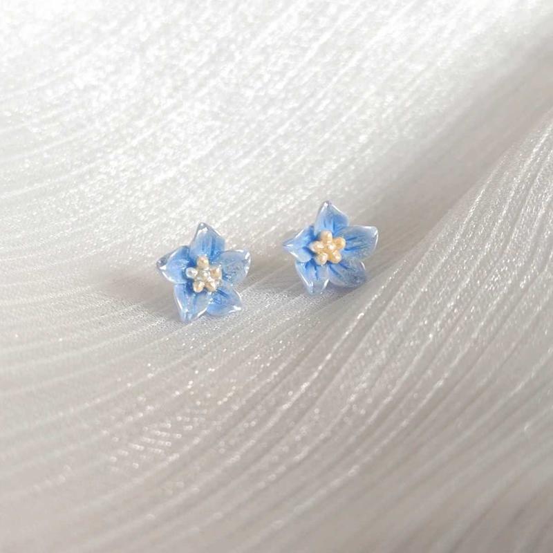 New Blue Flower Dangle Earrings for Women Exquisite Sweet Romantic Floral Ear Studs Versatile Fine Jewelry Gifts Wholesale 2025