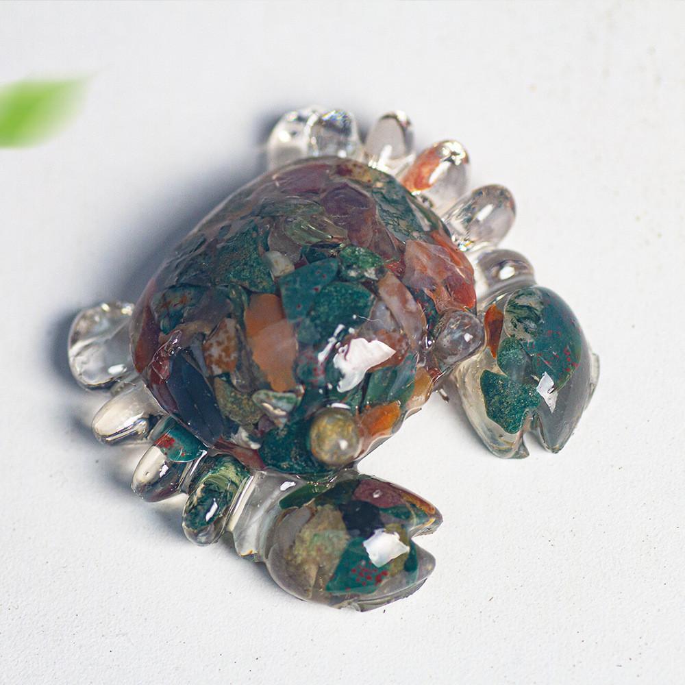 Resin Crab Figurine With Natural Crystal Material For Gift And Home Decor